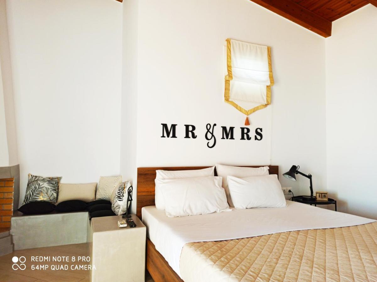 Bourbos Summer Rooms Himarë Extérieur photo